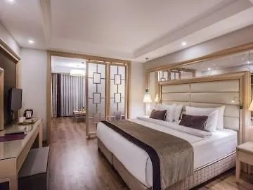 酒店 Korumar Ephesus Beach & Spa Resort 库萨达斯