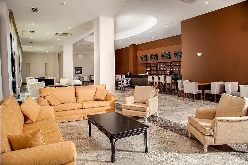 酒店 Korumar Ephesus Beach & Spa Resort 库萨达斯